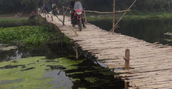 শৈলকুপার কুমার নদীর নাগিরাট ঘাটে একটি ব্রীজের অভাবে ৫০ গ্রামের মানুষের দূর্ভোগ