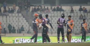 বিপিএল থেকে মাশরাফিদের ঢাকার বিদায়, দ্বিতীয় কোয়ালিফায়ারে চট্টগ্রাম