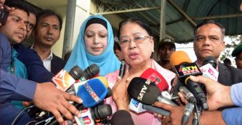 খালেদা জিয়ার বাঁ হাতটা সম্পূর্ণভাবে বেঁকে গেছে: সেলিমা ইসলাম