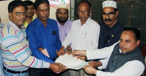 আগৈলঝাড়ায় নিজস্ব সম্পত্তিতে বহুতল ভবন নির্মাণের জন্য আওয়ামী লীগের সম্পত্তি ক্রয়