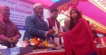 আত্রাইয়ে কৃতি শিক্ষার্থীদের সংবর্ধনা ও বার্ষিক ক্রীড়া পুরস্কার বিতরণ