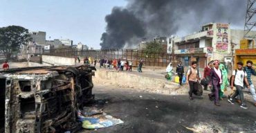 আমাদের মসজিদ জ্বলেছে, বাঁচাব শিবমন্দির