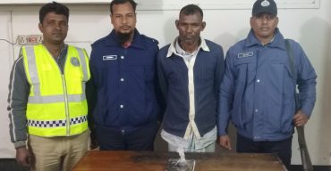 বেনাপোলে ১ লাখ টাকার হিরোইন সহ গ্রেফতার-১