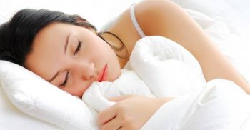 যেসব খাবার খেলে ঘুম ভালো হয়