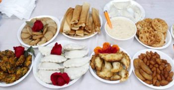 শীতঋতুতে গ্রামীণ জনজীবনের সুস্বাদু পিঠা