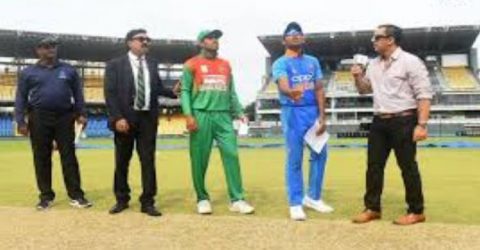 বিশ্বকাপের ফাইনালে টস জিতে বোলিংয়ে বাংলাদেশ
