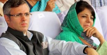 কাশ্মীরের সাবেক দুই মুখ্যমন্ত্রীর বন্দিদশার মেয়াদ বাড়ল