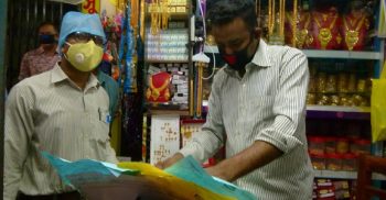 কালীগঞ্জে নকল প্রসাধনী বিক্রি: দুই ব্যবসায়ীকে জরিমানা