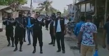 করোনা সংক্রমণ ঠেকাতে দশমিনায় র‌্যাবের মাইকিং