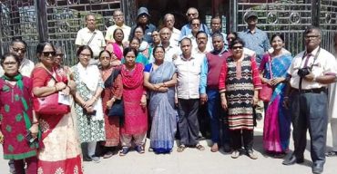 কোলকাতার ট্যুরিস্ট সংগঠন ‘চলো যাই’ এর একটি দল