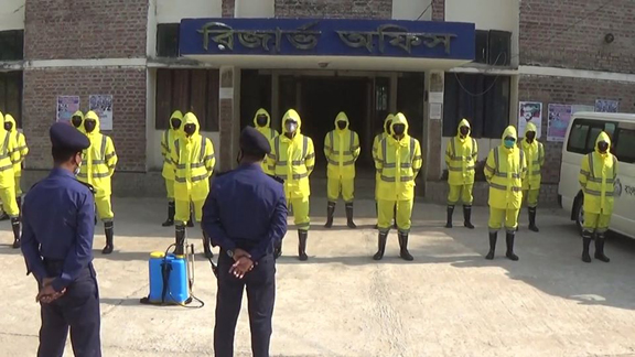 ঝিনাইদহে করোনা প্রতিরোধে পুলিশের কুইক রেসপন্স টিম গঠন