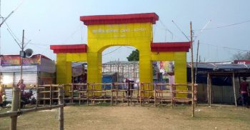 করোনা ভাইরাসের কারণে গোটা বিশ্ব যখন টালমাটাল তখনি কালীগঞ্জে রমরমা বানিজ্য মেলা
