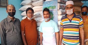 রাজধানীর উত্তর বাড্ডায় করোনা প্রতিরোধে দুঃস্থ ও অসহায় মানুষদের ত্রাণ বিতরণ