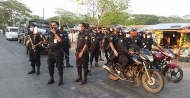 গলাচিপায় করোনা সচেতনতায় র‌্যাবের বিশেষ টহল