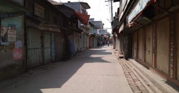 করোনা ঝুঁকি এড়াতে গলাচিপায় দোকানপাট বন্ধের ঘোষণা