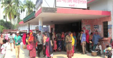 নওগাঁয় করোনা আক্রান্ত সন্দেহে সিঙ্গাপুরফেরত যুবক হাসপাতালে ভর্তি