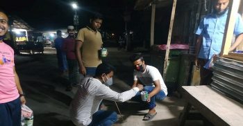 গলাচিপায় করোনা ভাইরাসে সচেতন হওয়ার লক্ষ্যে যুবলীগ নেতার বৃত্ত অংকন