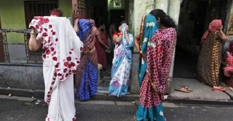 করোনাভাইরাস ঠেকাতে দৌলতদিয়ার যৌনপল্লী ২০দিনের জন্য লকডাউন