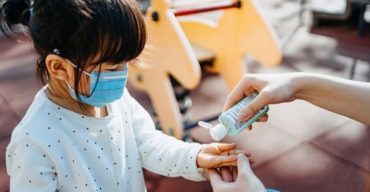 করোনাভাইরাস থেকে সন্তানকে নিরাপদে রাখার উপায়