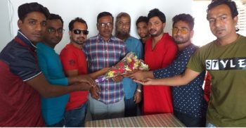 ঝিনাইদহ জেলা ফুটবল এসোসিয়েশনের নব-গঠিত কমিটিকে ফুলেল শুভেচ্ছা