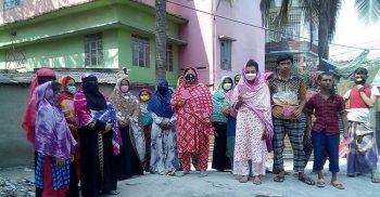 ফতুল্লায় বেতন বকেয়ার দাবীতে আলআমিন গার্মেন্টসে শ্রমিকের বিক্ষোভ