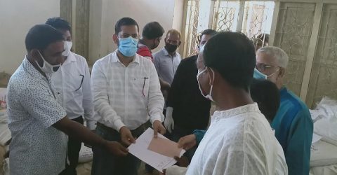 দশমিনায় সাংসদের পিপিই, সার বীজ সহ খাদ্য সামগ্রী বিতরণ
