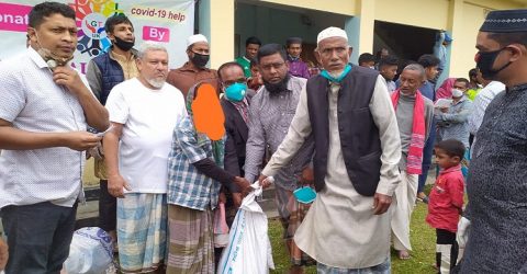 মৌলভীবাজারে শতাধিক পরিবারে ত্রান বিতরন