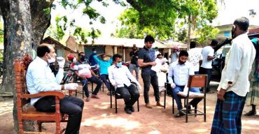 ঝিনাইদহে সরকারি ১০টাকার চাল বিক্রয়ে অনিয়মের অভিযোগ তদন্তে প্রশাসন