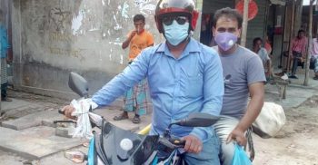 জীবনের ঝুঁকি নিয়ে দশমিনায় গ্রহক সেবায় কর্মকর্তা-কর্মচারী