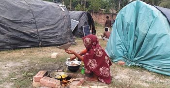 করোনায় বাগেরহাটে ভাসমাণ বেদে সম্প্রদায়ের ৪৪টি পরিবার দিশেহারা