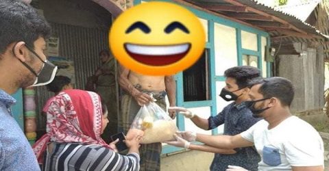 বাউফলে “স্বপ্নছোয়া”‘র খাদ্যসামগ্রী ও মাস্ক বিতরন