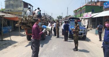 নওগাঁ জেলায় করোনা প্রতিরোধে দুই কর্মকর্তার যুদ্ধ