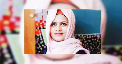 বিয়ের পোশাক বাদ দিয়ে পড়লেন পিপিই