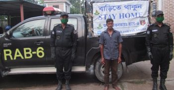 ঝিনাইদহ র‌্যাব-৬’র হানায় হরিনাকুন্ডুর পারমথুরাপুর গ্রাম থেকে চোর গ্রেফতার