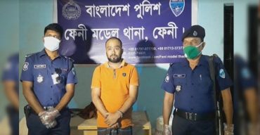 ফেসবুক লাইভে এসে স্ত্রীকে কুপিয়ে হত্যা, স্বামী আটক