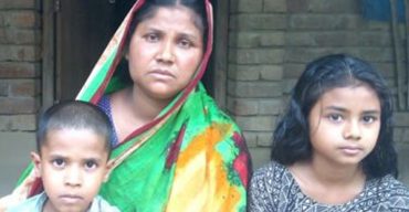 স্বামী কতৃক মানসিক ও শারীরিক নির্যাতনের শিকার গৃহবধু রত্না