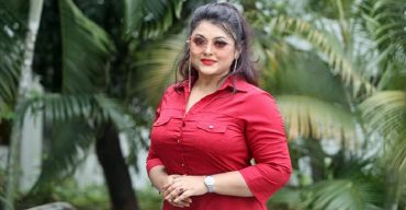 খাদ্য সংকটে নায়িকা শাহনূর, পাশে দাঁড়ালো শিল্পী সমিতি