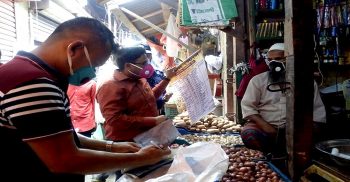 পটুয়াখালীর কলাপাড়ায় পাঁচ ব্যবসায়ীকে ছয় হাজার টাকা জরিমানা