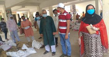 দশমিনায় ৭শ” কর্মহীন পরিবারের মাঝে ত্রান সামগ্রী বিতরন