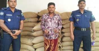 বগুড়ার সোনাতলা হতদরিদ্রদের ৫০ বস্তা চালসহ গ্রেপ্তার কৃষক লীগ নেতা