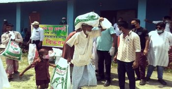 কর্মহীন দুই শতাধিক পরিবারের পাশে দাঁড়িয়েছে ঠিকাদারি প্রতিষ্ঠান এম এম বিল্ডার্স