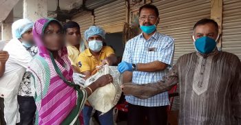 কলাপাড়ায় কর্মহীন ও দুঃস্থ মানুষের সহায়তায় এগিয়ে এসেছে ব্যাচ ভিত্তিক সামাজিক সংগঠন