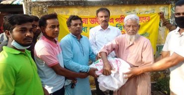 কলাপাড়ায় হতদরিদ্র ও কর্মহীন মানুষের পাশে দাড়িয়েছে লন্ডল প্রবাসী শামীম