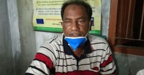 বরগুনার পাথরঘাটায় চাল আত্মসাৎকারী চেয়ারম্যান আটক