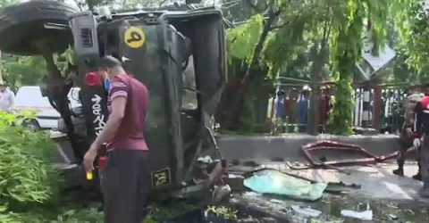 রাজধানীতে সেনাবাহিনীর লরি উল্টে অন্তত ২০ সদস্য আহত