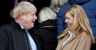 পুত্র সন্তানের “বাবা-মা”হলেন ব্রিটিশ প্রধানমন্ত্রী বরিস জনসন এবং তাঁর বাগদত্ত ক্যারি সাইমন্ডস