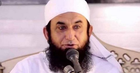 মেয়েদের অশ্লীল পোশাকের কারণেই করোনা ছড়িয়েছে