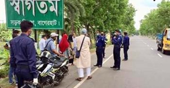 করোনা: রূপসা-বাগেরহাট মহাসড়কে চেকপোষ্ট বসিয়ে অভিযান
