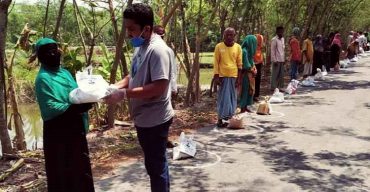 কর্মহীন অসহায় মানুষের পাশে কেএম মহিউদ্দিন রিপন