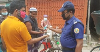 গলাচিপায় থানা পুলিশের উদ্যোগে করোনা ভাইরাসে জনসচেতনতামূলক প্রচারণা